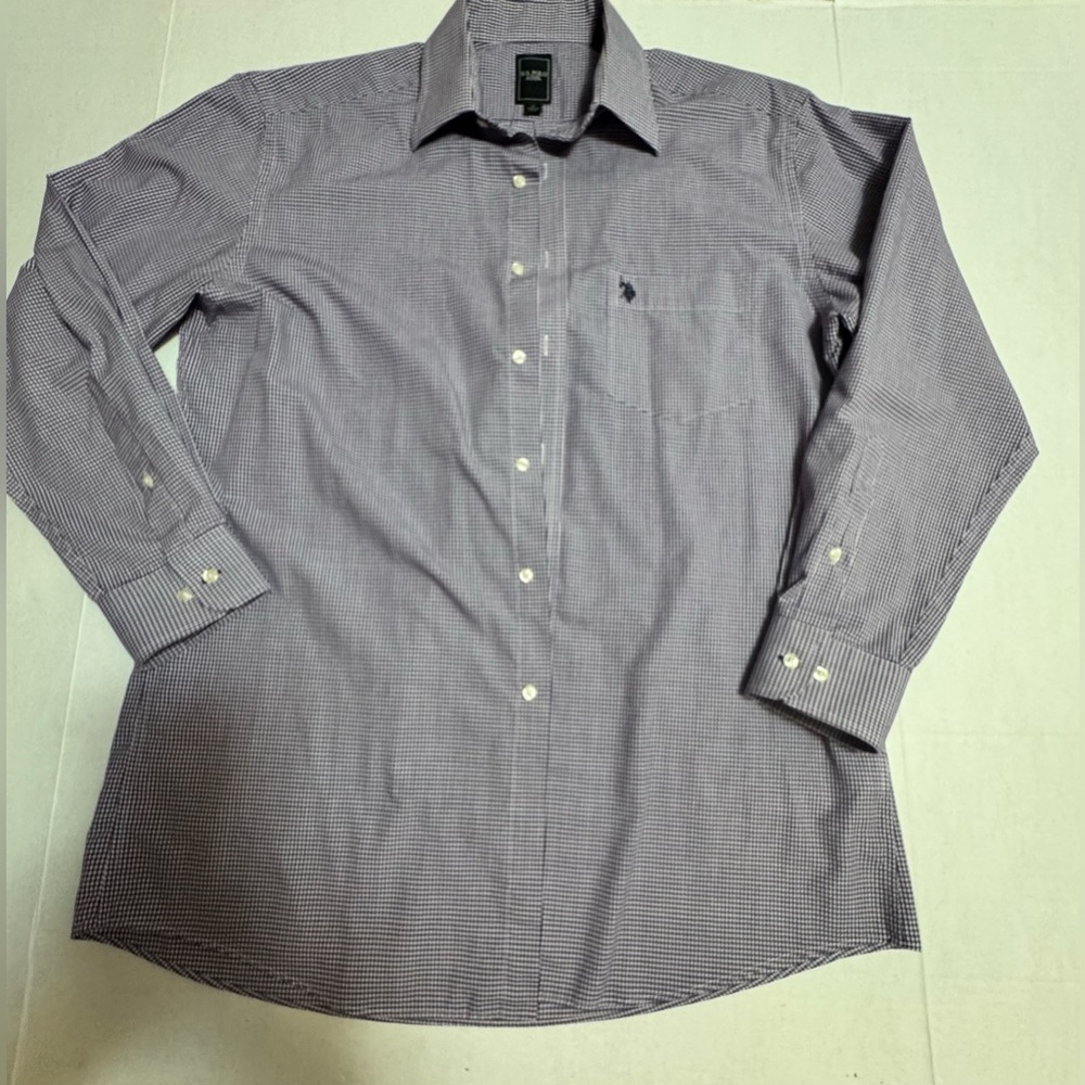 US Polo Assn Mens M Button Down Shirt 
Slim Fit